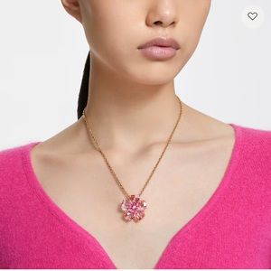 Swarovski flower necklace